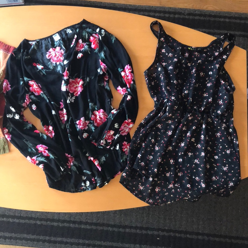 (2) small black tops with flowers